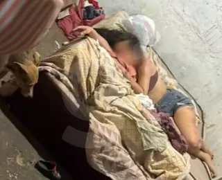 Mulher é presa por produzir pornografia com a filha bebê