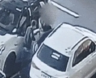 Mulher é sequestrada em estacionamento de supermercado