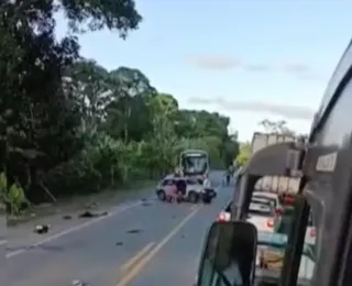 Mulher morre em capotamento ao desviar de carro na contramão na BR-101