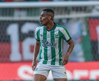 Novo reforço do Vitória desabafa em despedida com ex-clube: "Graditão"