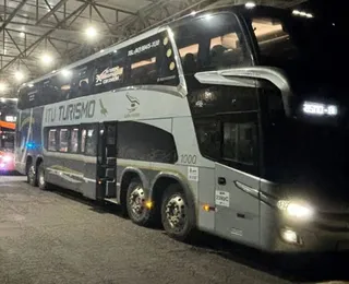 Ônibus com 125 argentinos é detido por entrada ilegal no Brasil