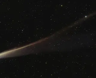 Pode atingir a Terra? Cometa se fragmenta ao passar próximo do Sol