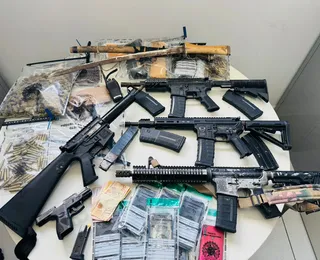 Polícia ocupa Recôncavo baiano em ação contra facção e apreende arsenal de guerra