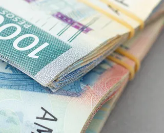 Presidente aumenta salário mínimo para quase R$ 3 mil