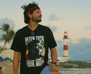 Rafael Pondé leva o reggae à MPB em show no verão da Bahia