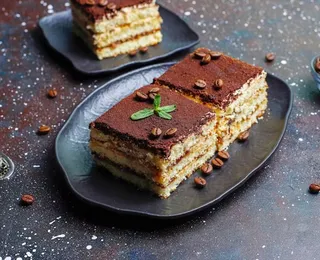 Sobremesa irresistível: creme, biscoitos e sabor incomparável