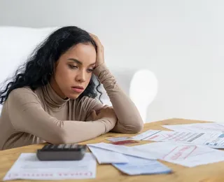 Tá devendo? Nova lei pode bloquear seu cartão e sua conta bancária