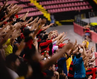 Técnico campeão no Vitória pode comandar rival no Nordeste em 2026