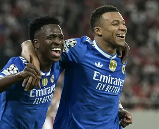 Vini Jr. brilha na Champions e Mbappé diz: "É horrível enfrentar ele"