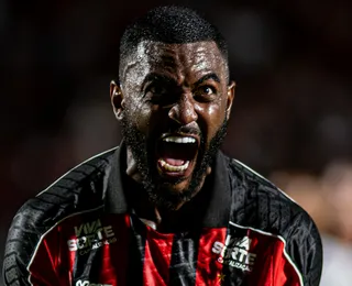 Vitória investe pesado e garante permanência de lateral para 2026
