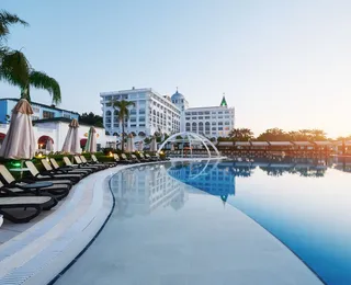 Apresentador planeja construção de hotel em emissora de TV brasileira