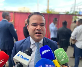 “Apunhalado pelas costas”, diz Cacá Leão após saída de Coronel do PSD