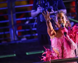 Astros da música e autoridades marcam presença no A TARDE Folia