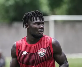 Ex-Vitória que causou transfer ban vira sensação na Argentina