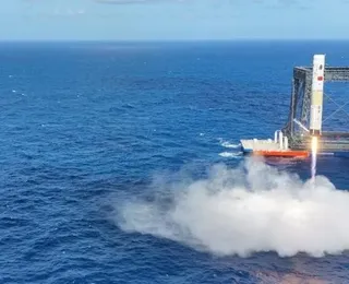 Guerra Fria 2.0? Foguete chinês dá 'ré no oceano' em resposta a Musk