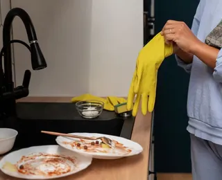 Hábito comum na cozinha pode revelar seu nível de controle emocional