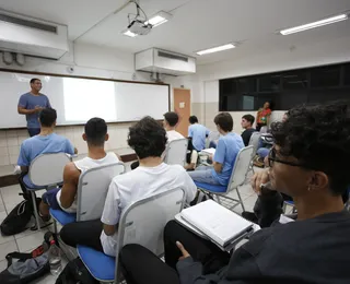 Lauro de Freitas abre vagas para professores Reda com salários de até R$ 5 mil