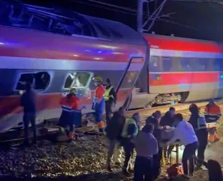 Mais de 30 pessoas morrem após descarrilamento de trem na Espanha