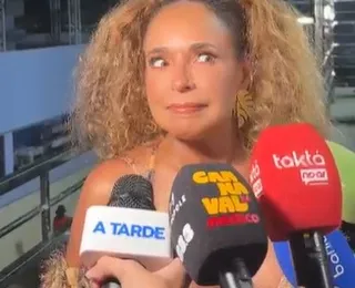 "Me empurre não", pede Daniela Mercury ao citar briga com Tony Salles