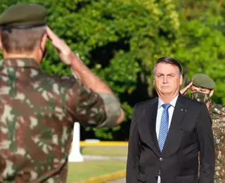 Perda de salário e presídio comum: o que Bolsonaro perde com expulsão do Exército