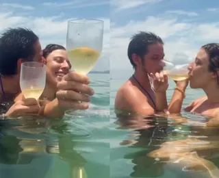 Regina Casé registra pedido de casamento entre artistas na Bahia