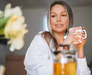 Veja qual é o chá ideal para cada fase do ciclo menstrual