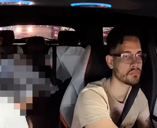 Vídeo: casal faz sexo em carro de aplicativo e motorista é agredido em Salvador