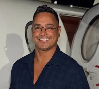 Xanddy Harmonia Busca Atendimento Médico de Urgência e Adia Compromisso em Salvador