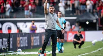 Jair Ventura sobre o Vitória: "Contrato da vida" - Imagem