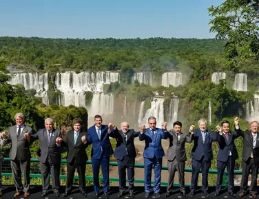 Acordo UE-Mercosul será assinado mesmo com oposição francesa, diz Lula - Imagem