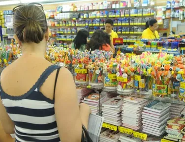 Famílias terão crédito para material escolar; saiba como ganhar os R$ 200 - Imagem