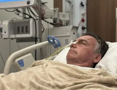 Filhos de Bolsonaro desabafam após nova cirurgia - Imagem