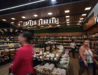 Gigante do varejo fecha as portas e deixa 9 mil funcionários sem rumo - Imagem