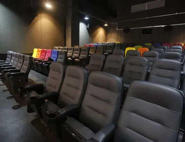 Grande rede de cinemas deixa principal shopping de cidade baiana - Imagem