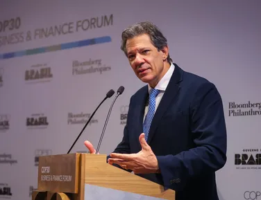 Haddad admite que pode deixar Fazenda para atuar na campanha de Lula - Imagem