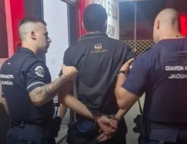 Jovem mata padastro com canivete durante festa de Natal - Imagem