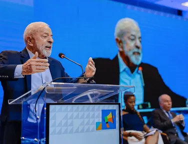 Lula convoca reunião de emergência após Maduro ser capturado - Imagem