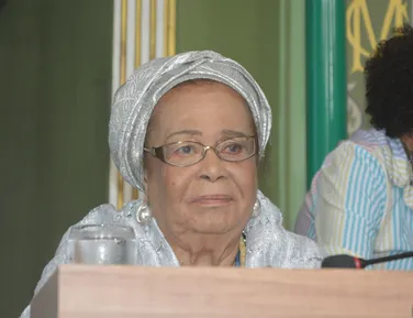 Lula lamenta morte de Mãe Carmen de Oxalá: "Manteve acesa a chama ancestral" - Imagem