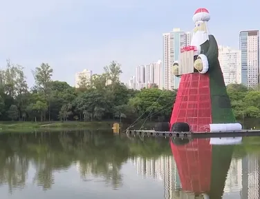 Maior Papai Noel do mundo pesa 15 toneladas e é brasileiro - Imagem