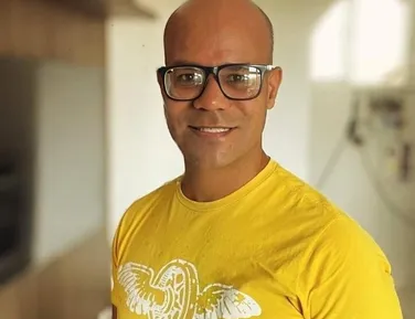 Mistério: homem é brutalmente assassinado dentro de casa em Salvador - Imagem