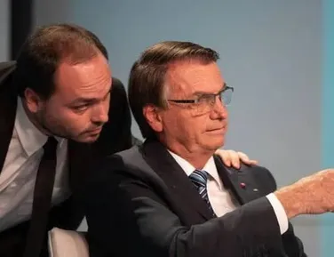 Moraes nega abrir exceção para que Carlos visite Bolsonaro no domingo - Imagem