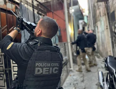 Operação prende suspeitos de fraudes por boletos falsos em Salvador - Imagem