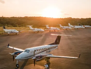 Paraíso dos famosos: aeroporto de Trancoso atinge capacidade máxima - Imagem