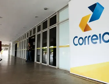 Plano dos Correios prevê 15 mil demissões e fechamento de agências - Imagem
