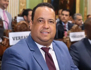 Vereador de Salvador inova e propõe homenagem ao Ano Novo e Natal - Imagem