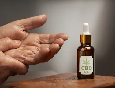 Cannabis medicinal: regular para proteger e cuidar - Imagem