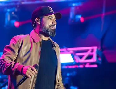 Cantor nordestino passa mal e é internado às pressas em hospital - Imagem