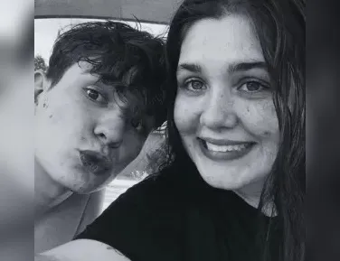 Casal de 20 anos é encontrado morto dentro de quitinete - Imagem