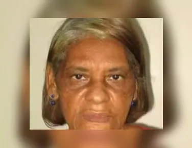 Corpo de idosa morta a facadas é encontrado em quintal de casa - Imagem