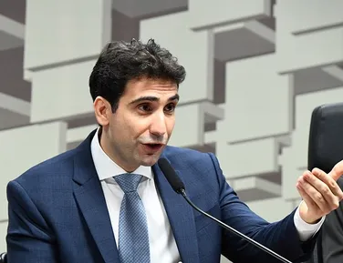 Galípolo diz que eleição traz incerteza à economia - Imagem